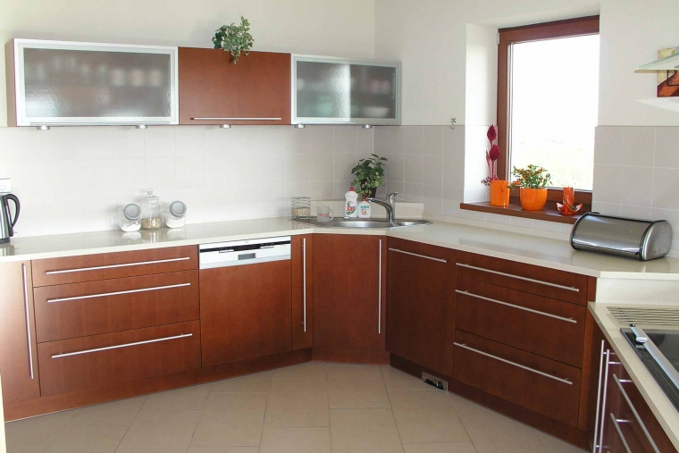 Technistone Crystal Beach detail kuchyne