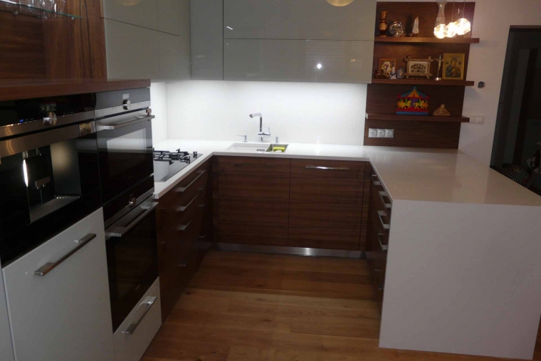 Technistone Crystal Pollar White roh